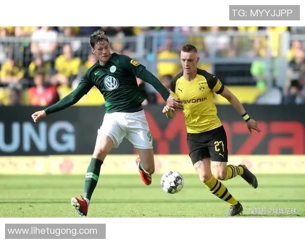 沙尔克04主场大胜沃尔夫斯堡，积分榜稳固前列位置